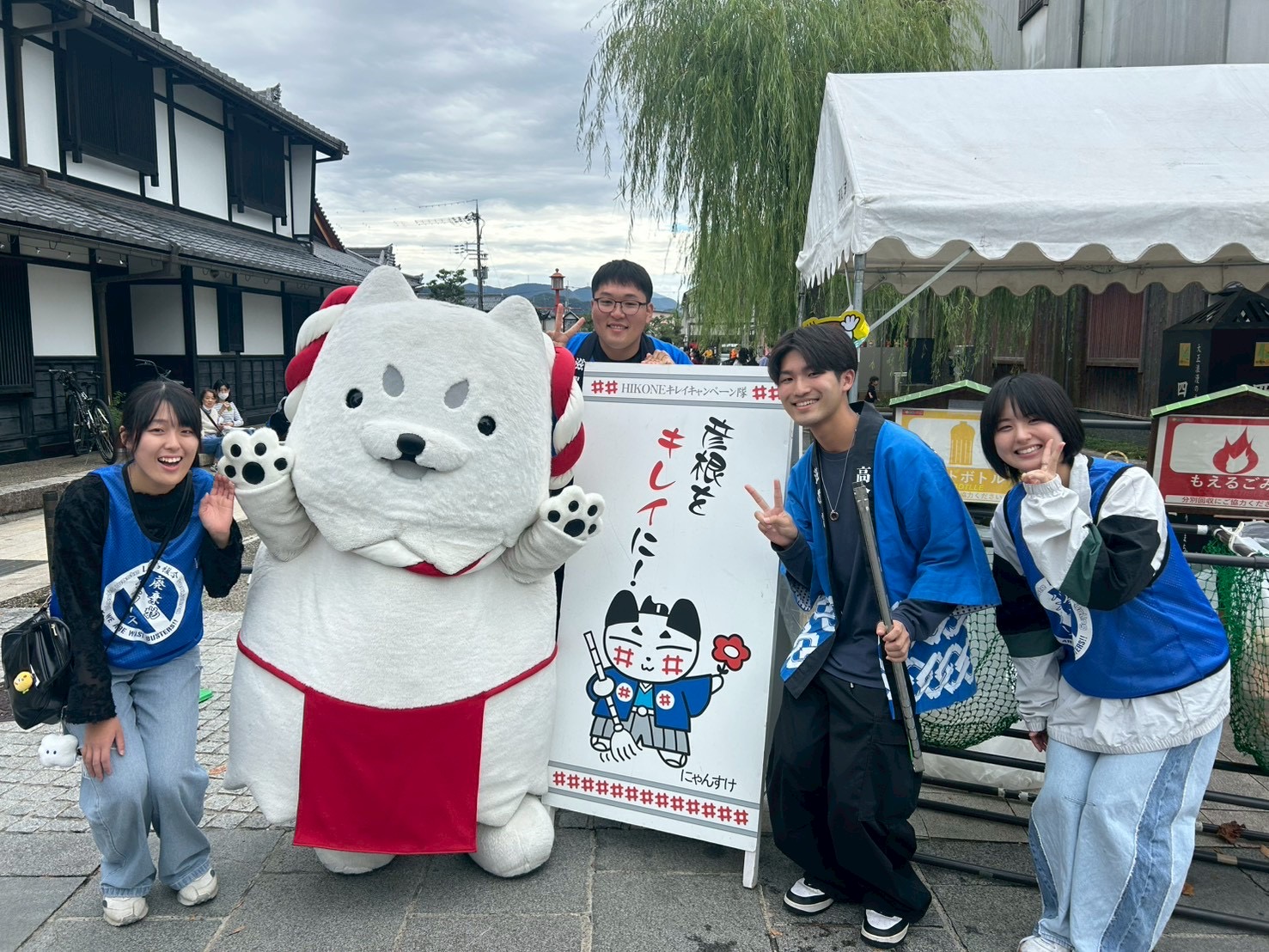 静岡県磐田市のイメージキャラクター「しっぺい」くんと